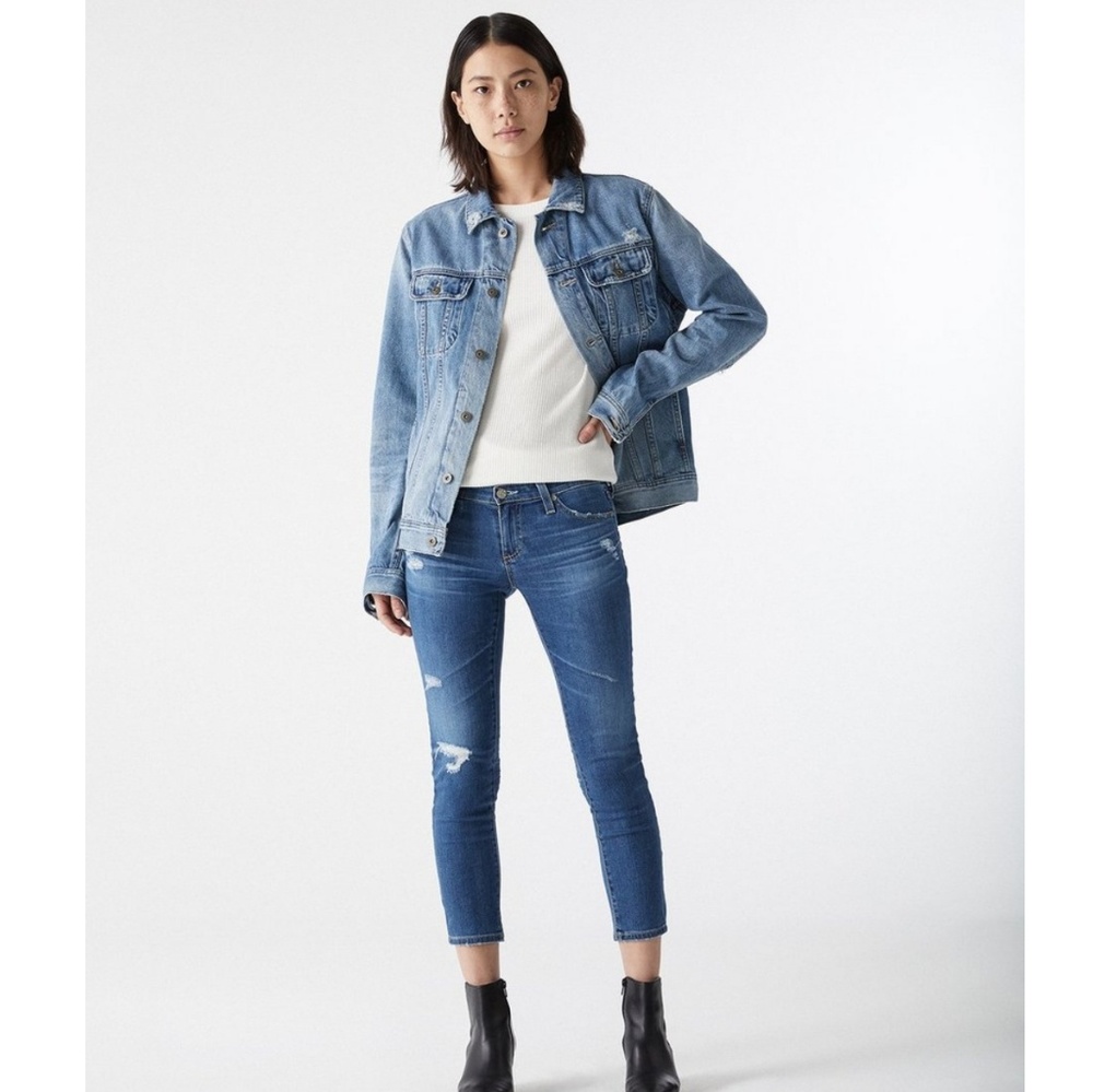 AG Stilt Crop 14 years blue nile destructed

NwT